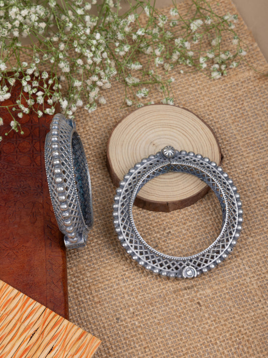 Anjali Large size Silver ball kada