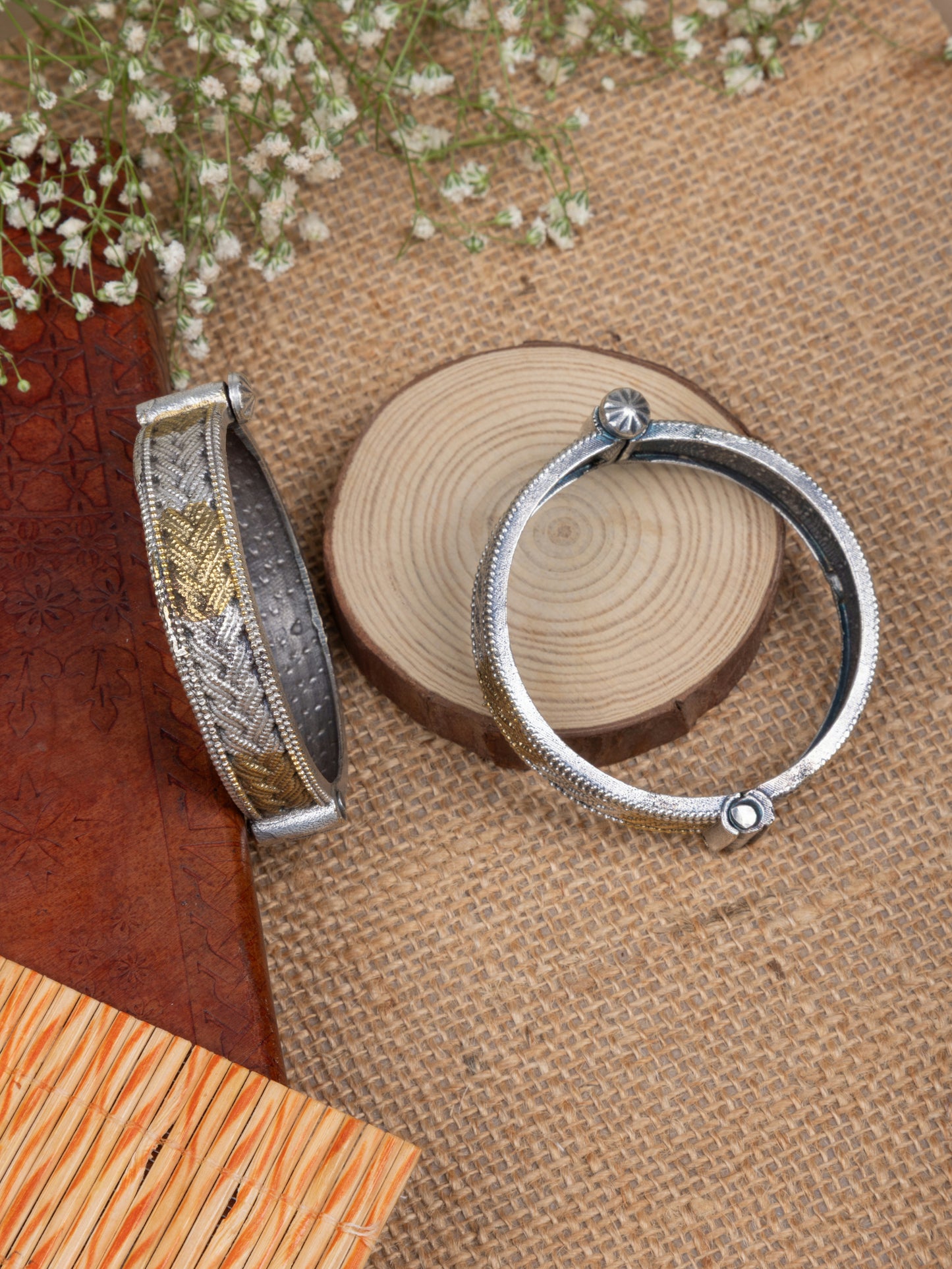 Large size Zigzag dual tone jali kada