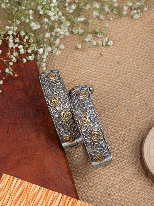 Madhuvan Large size dual tone rose kada