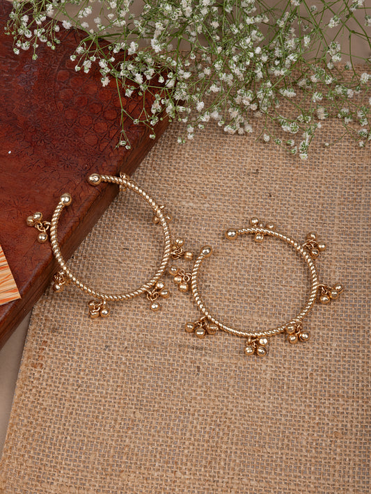 Adjustable ghunghroo bangles