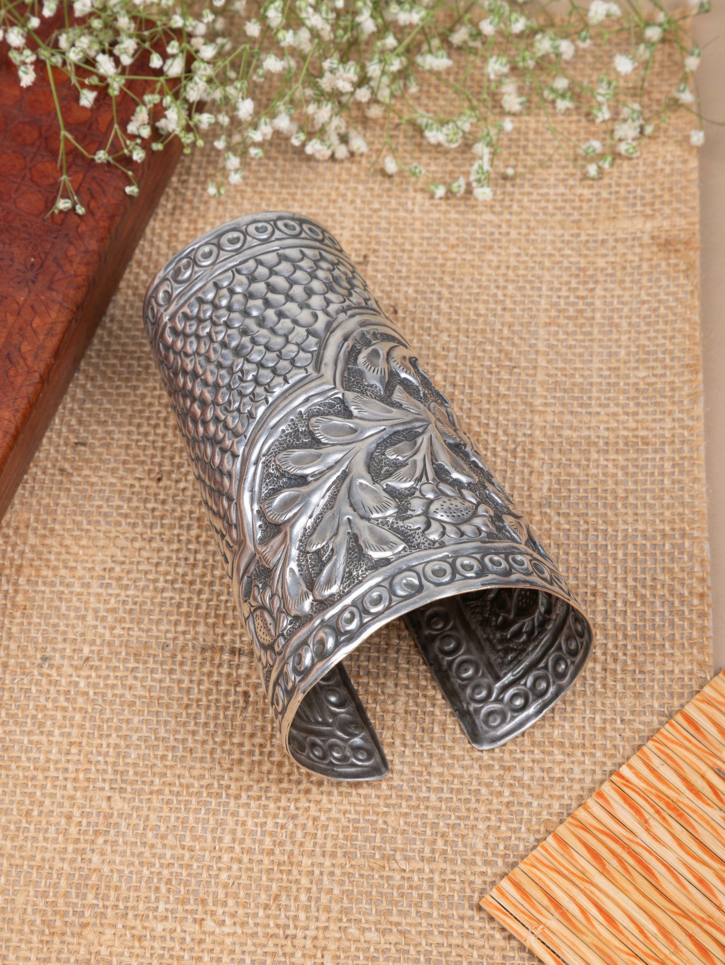 Silver lookalike handcuff
