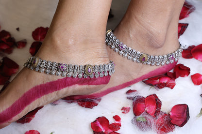 Petal dual tone payal pair