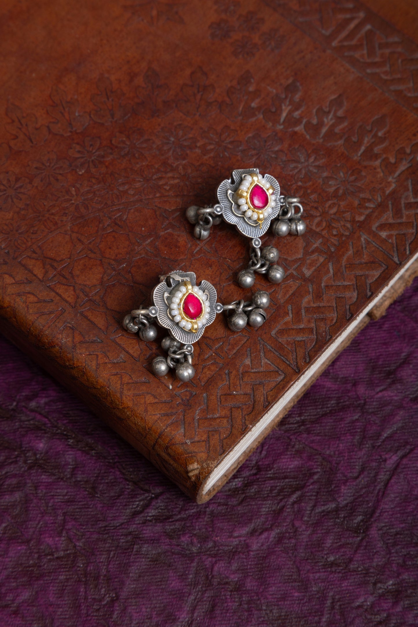 Maitri antique polish tribal pachi kundan choker