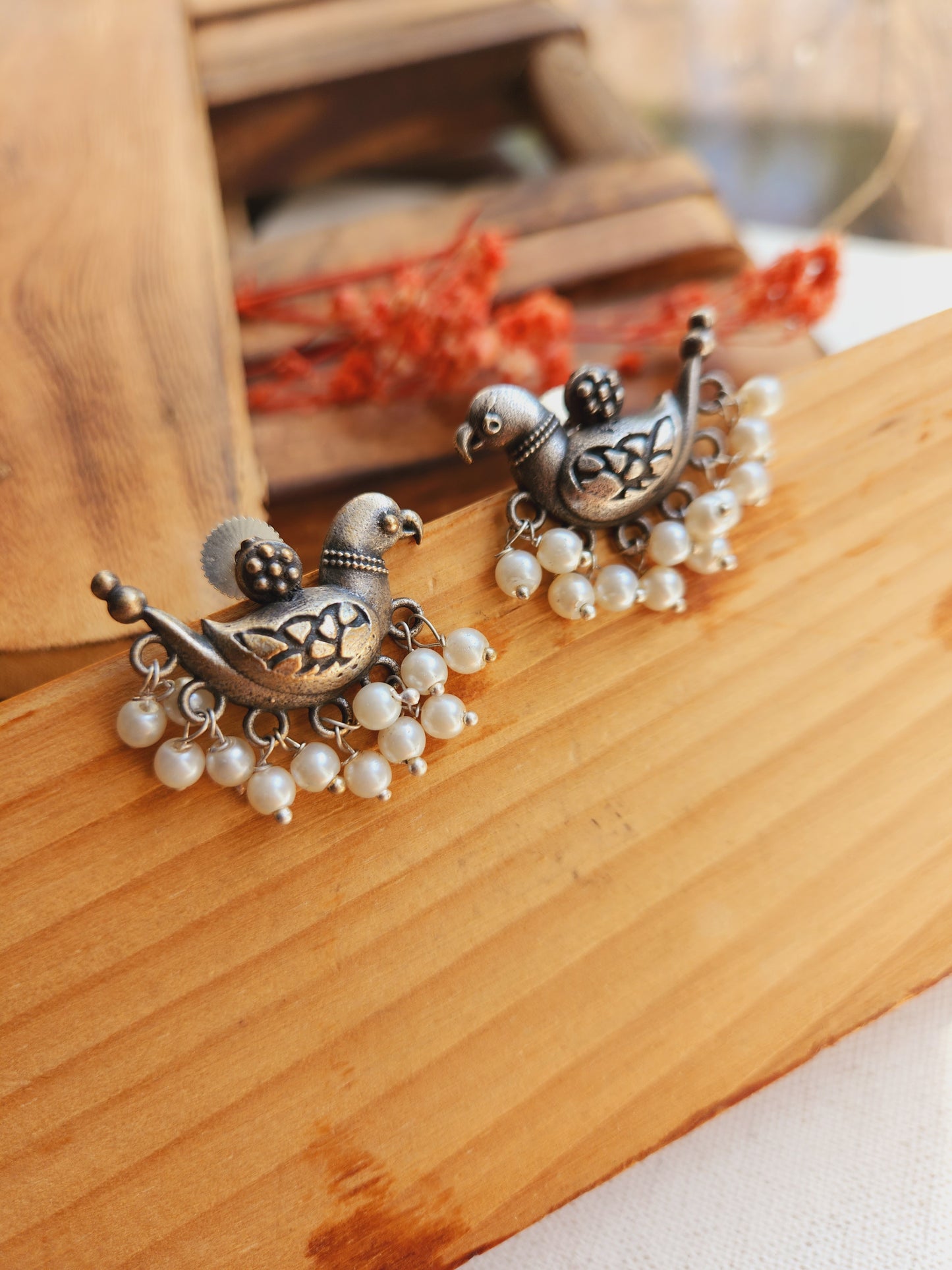 Antique bird studs