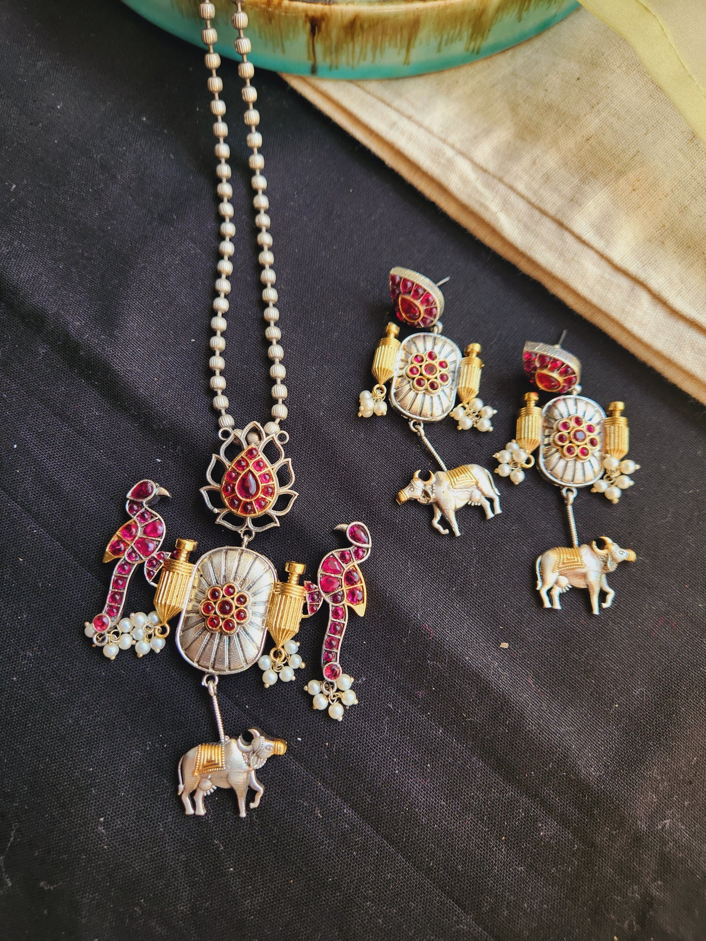 Fusion nandi peacock necklace