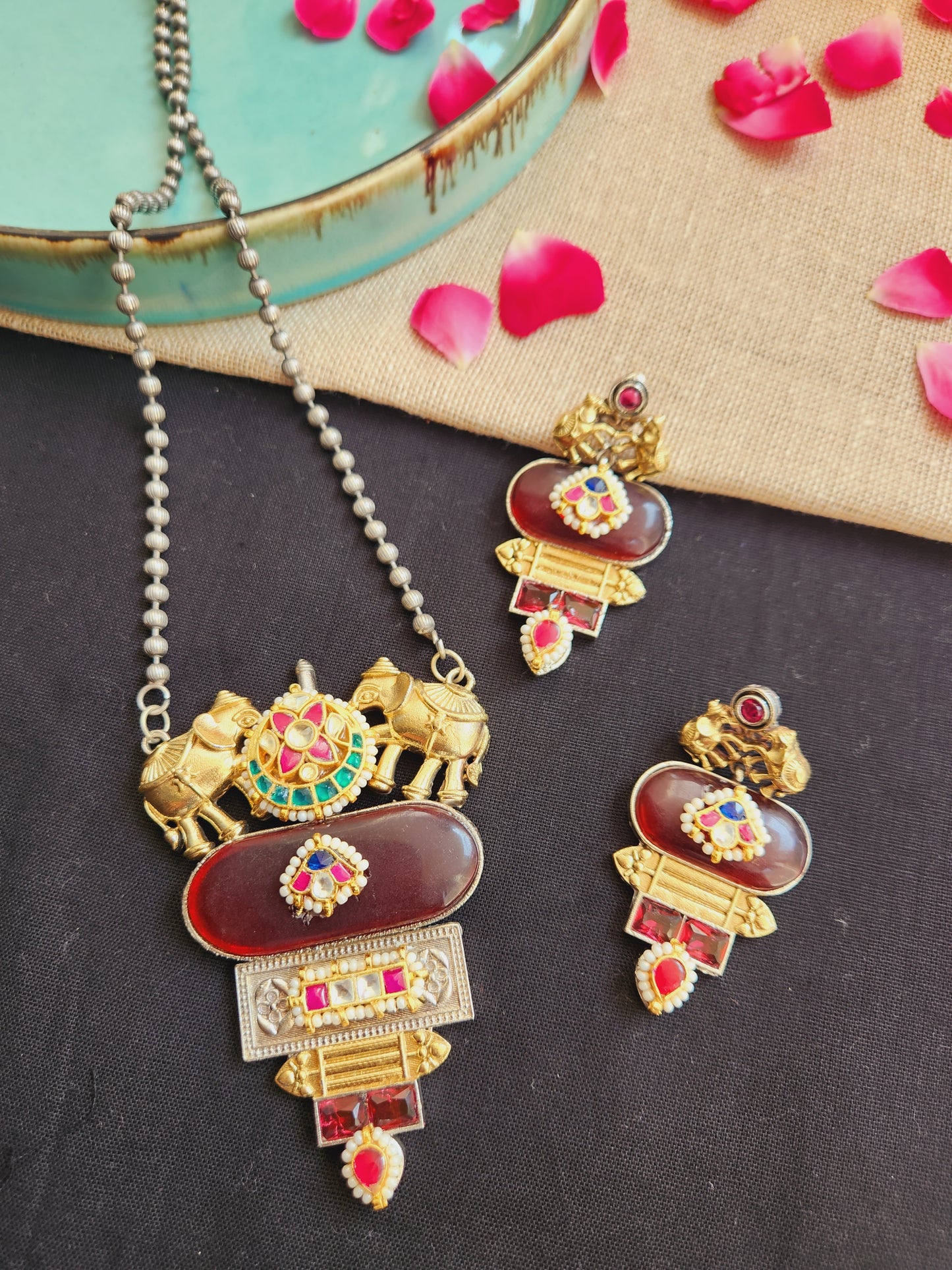 Pachi kundan elephant necklace