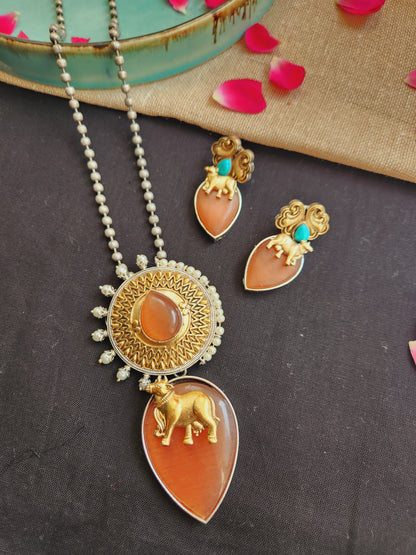 Shanaya Dual tone nandi necklace