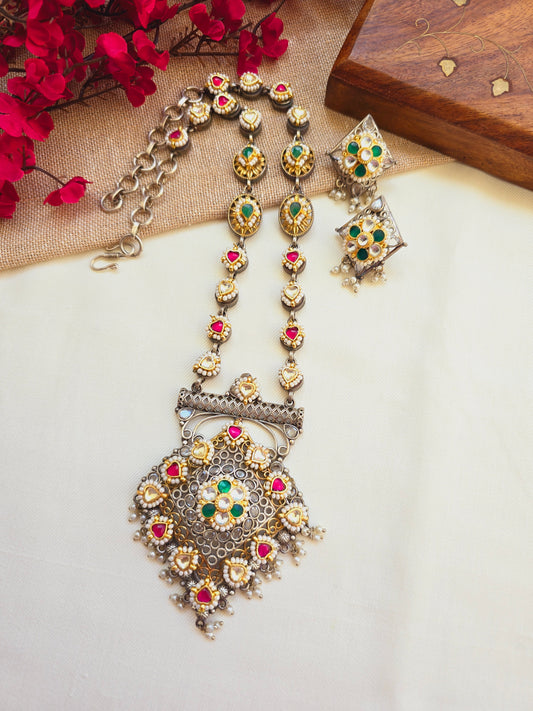 Pachi kundan long necklace