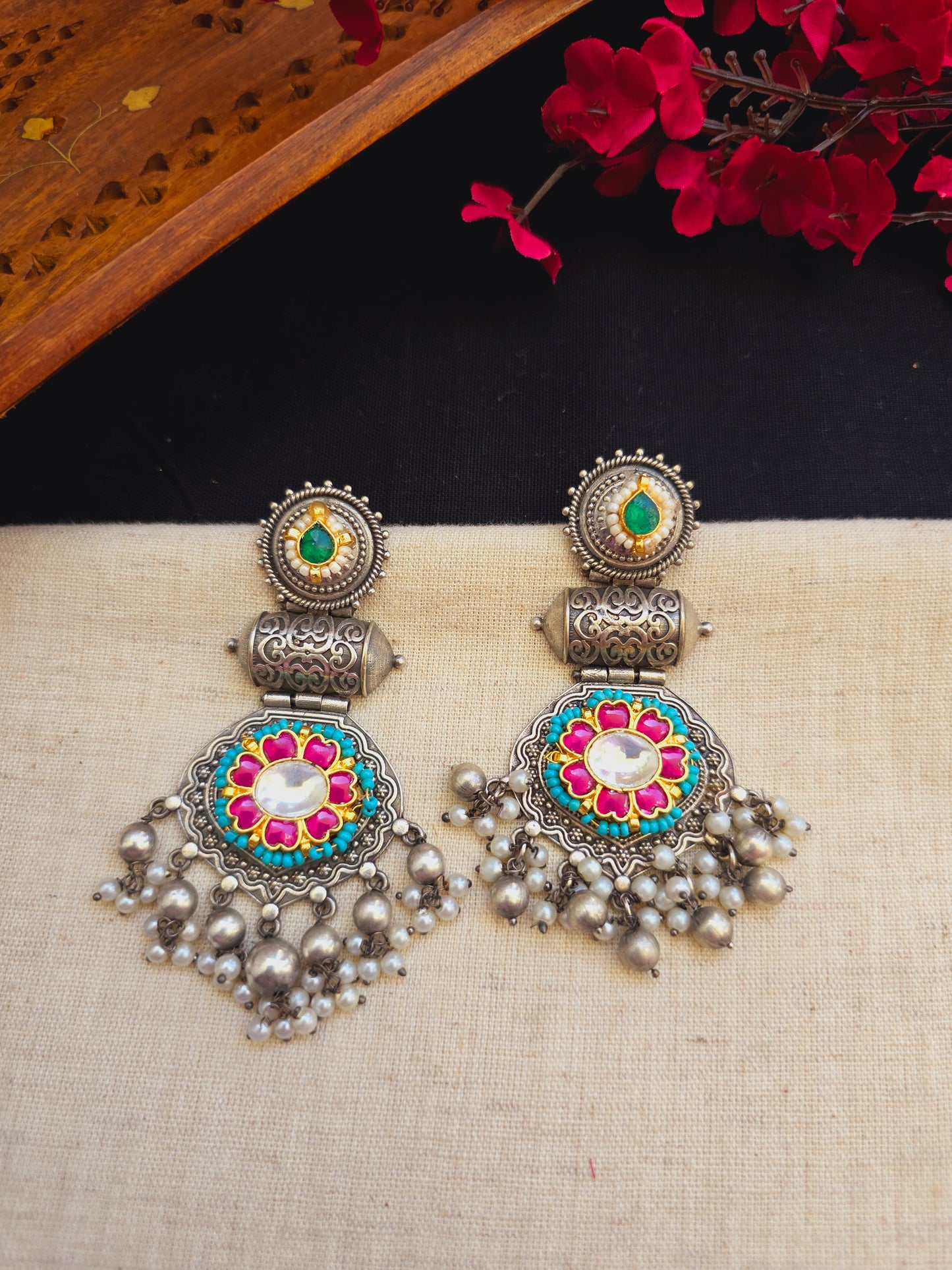 Pachi kundan danglers