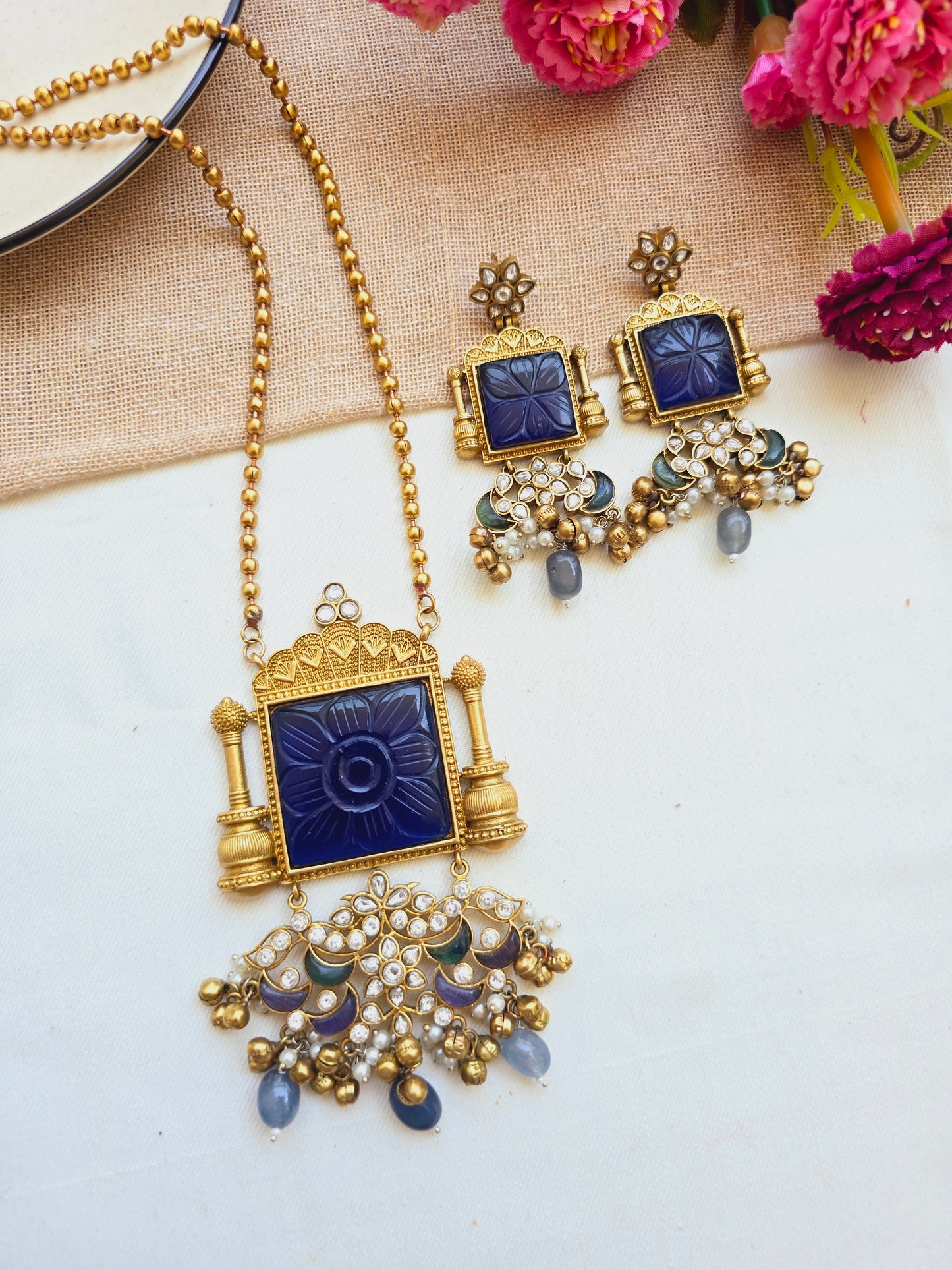 Mihika rajwadi necklace