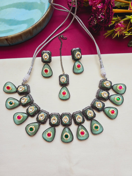 pachi kundan choker