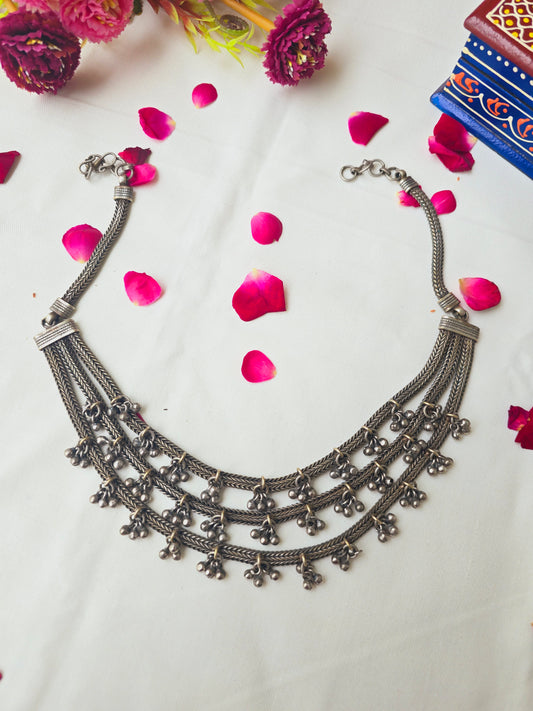 Layered ghunghroo choker