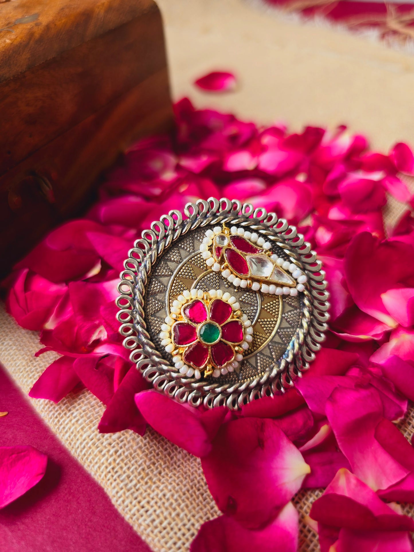 Pachi kundan ring