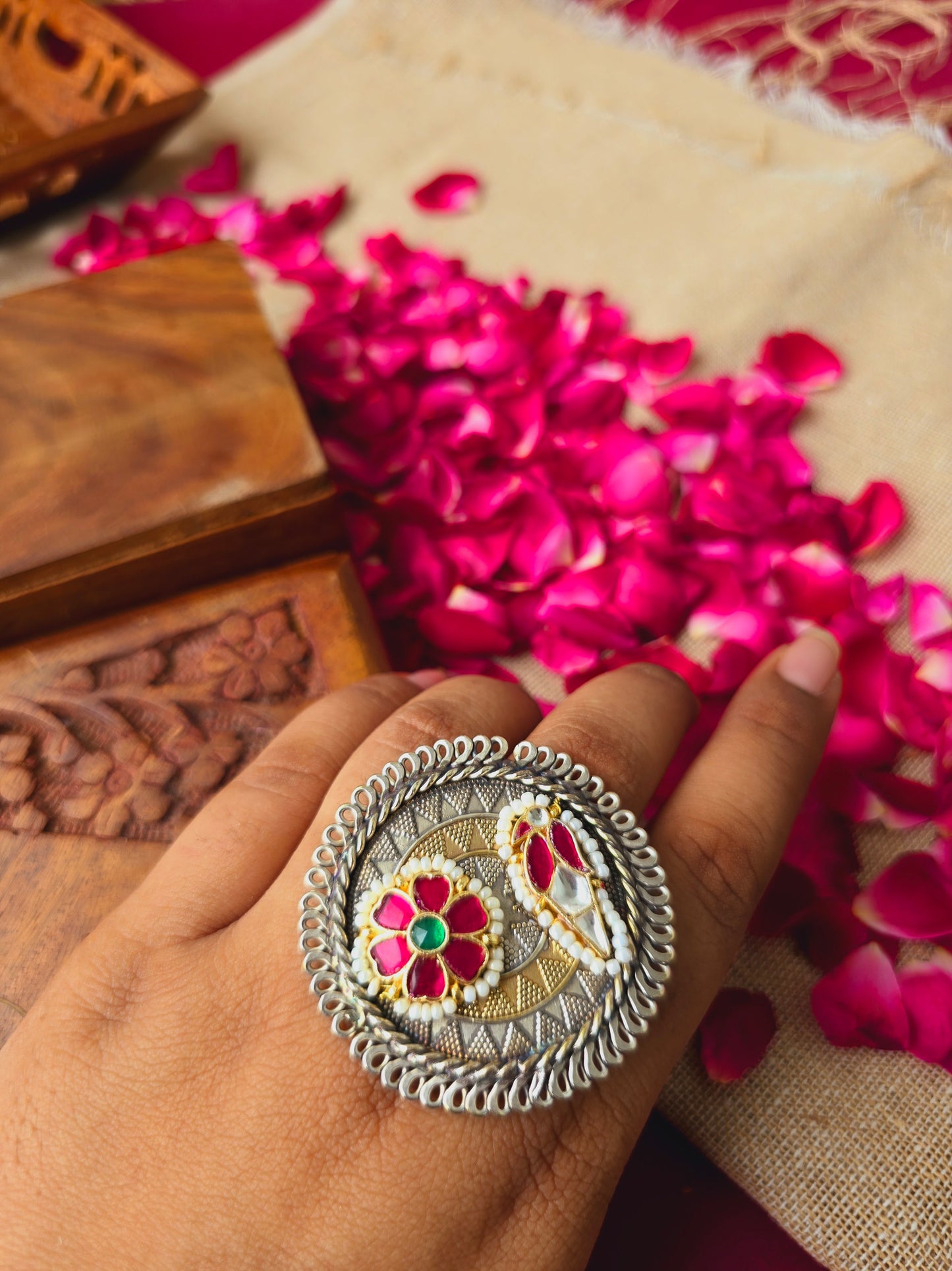 Pachi kundan ring