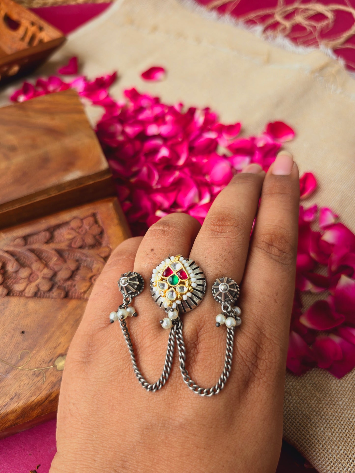 Pachi kundan chain ring