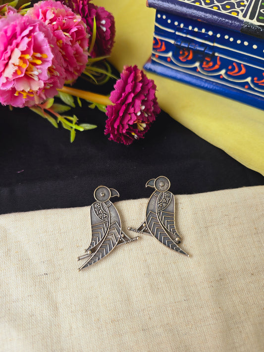 Antique parrot studs