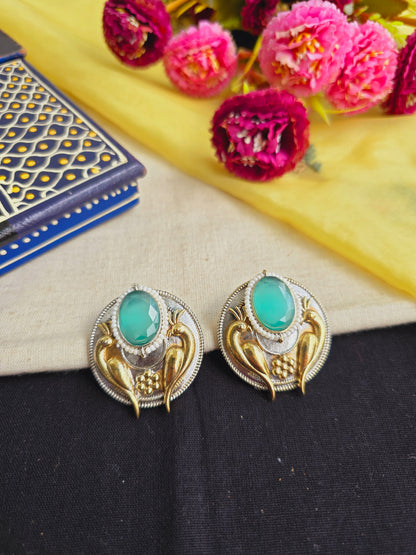 Dual tone parrot studs