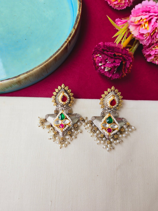 Pachi kundan triangle danglers