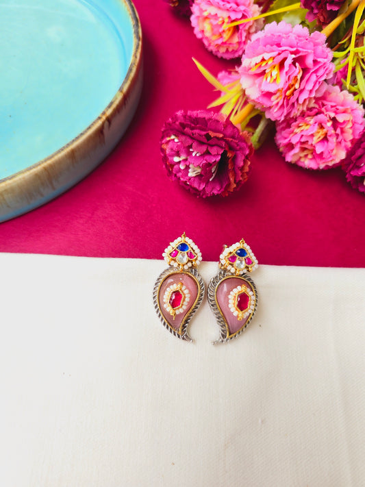 Pachi kundan studs