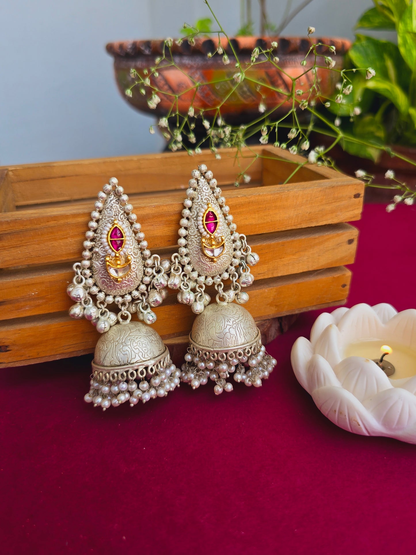 Kundan triangle jhumki