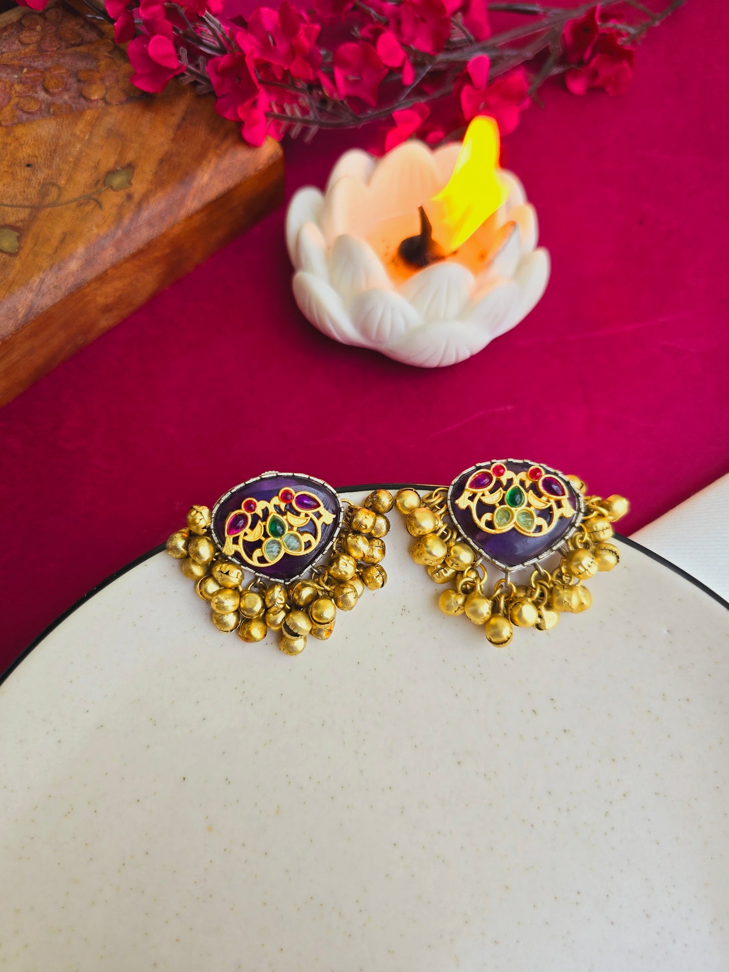 Khush gold studs