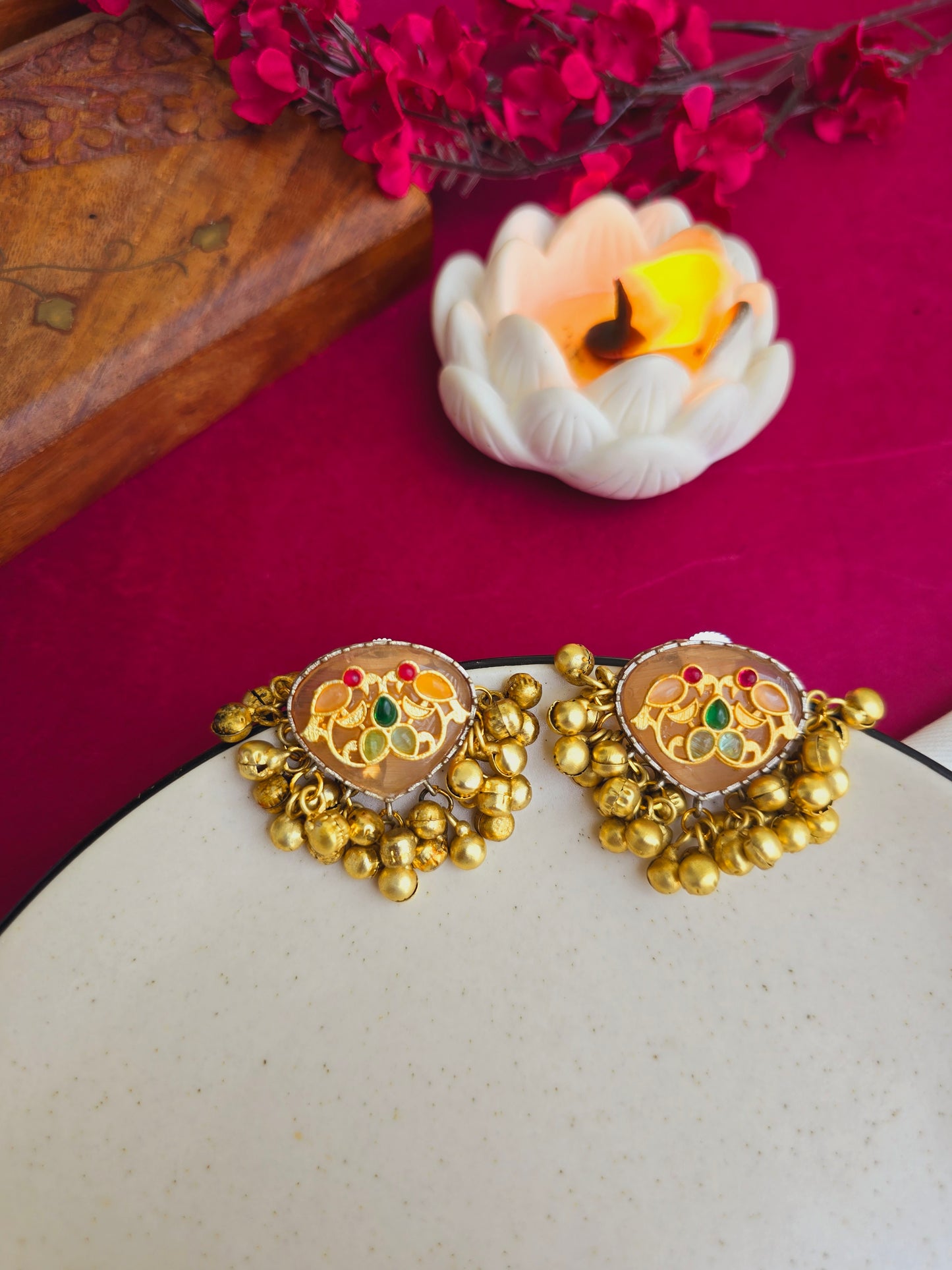 Khush gold studs