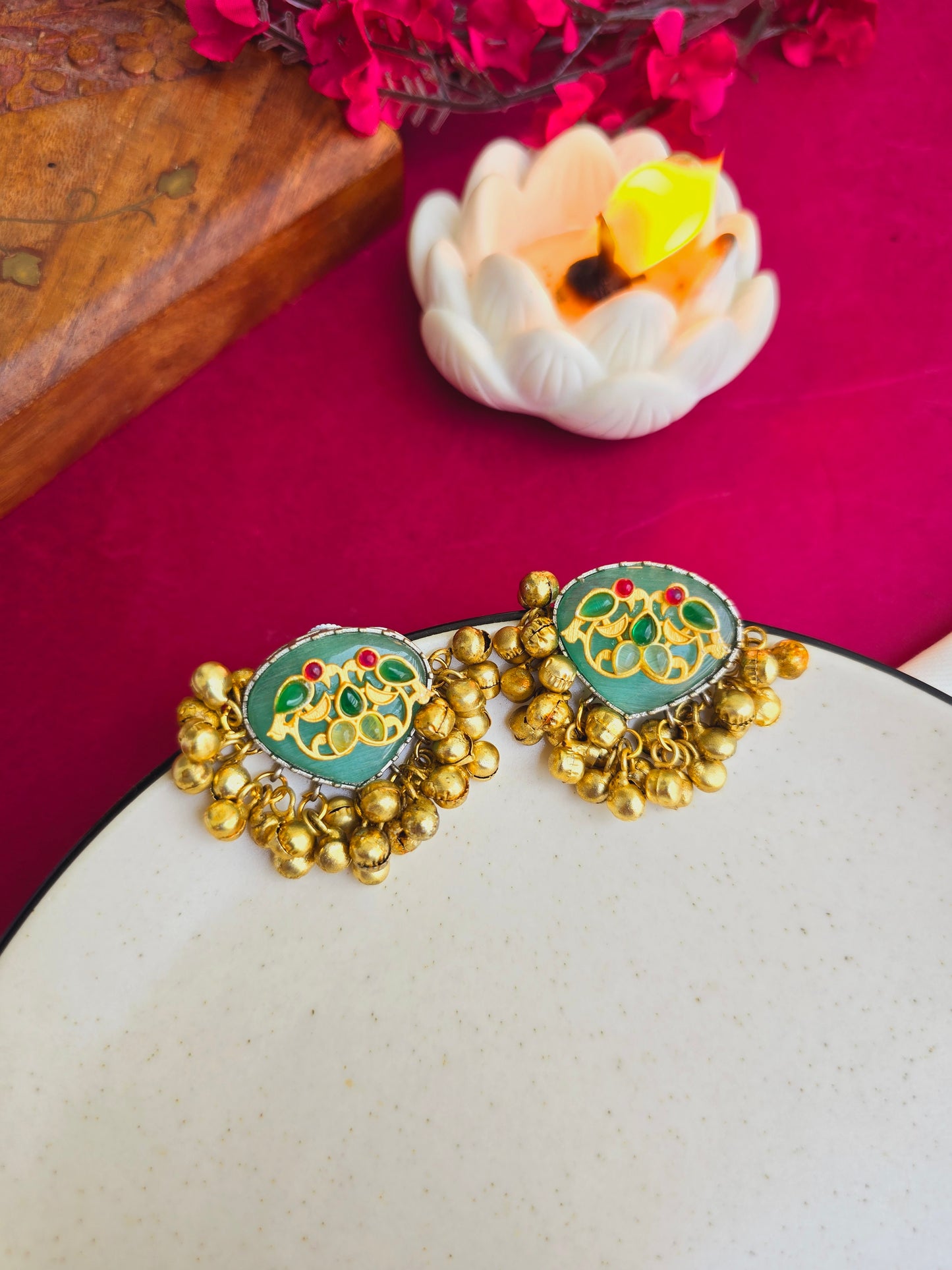 Khush gold studs