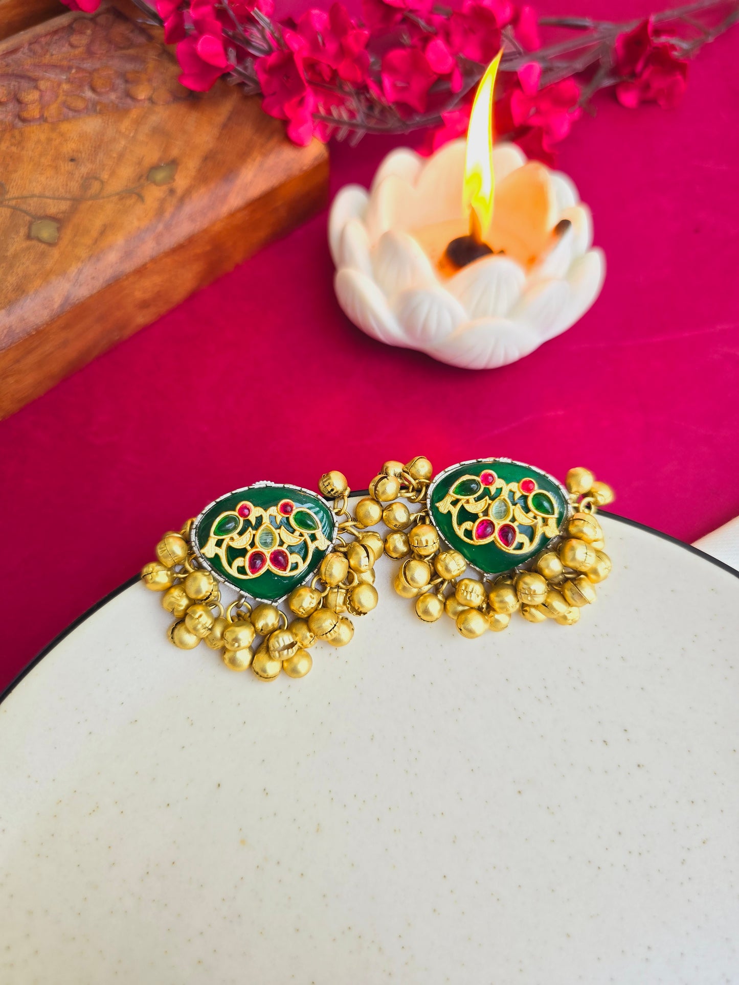 Khush gold studs