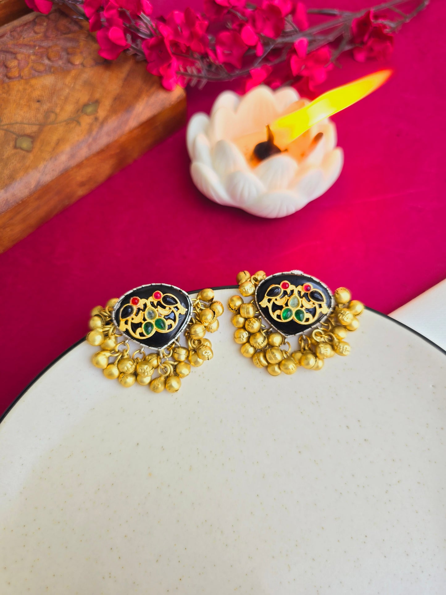 Khush gold studs