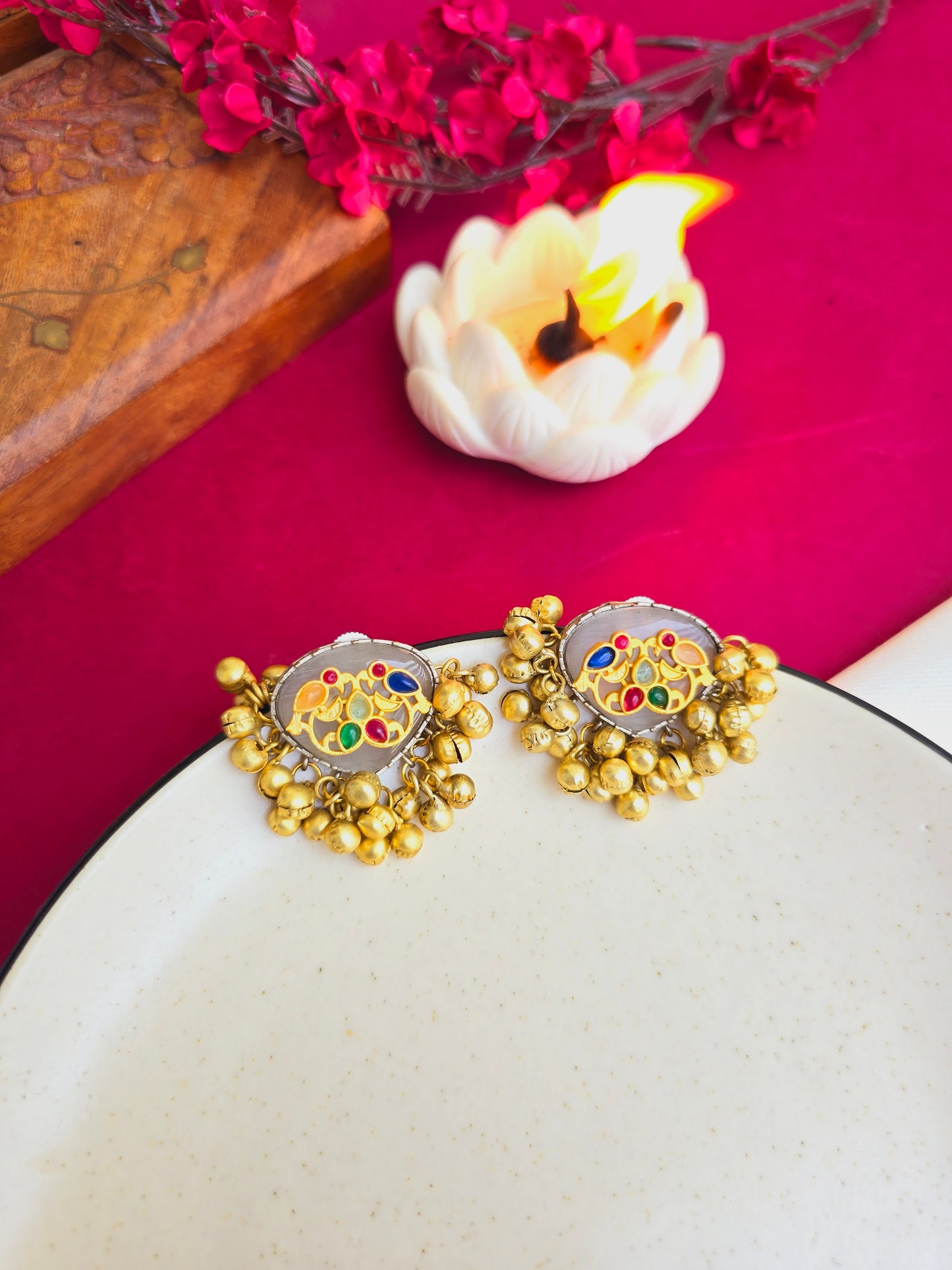 Khush gold studs