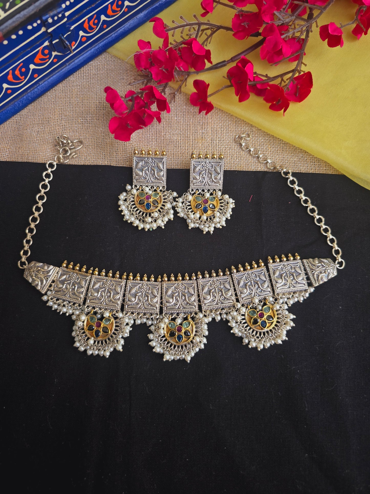 Gulab dual tone choker