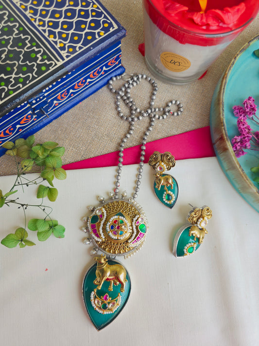 Nandi pachi kundan necklace