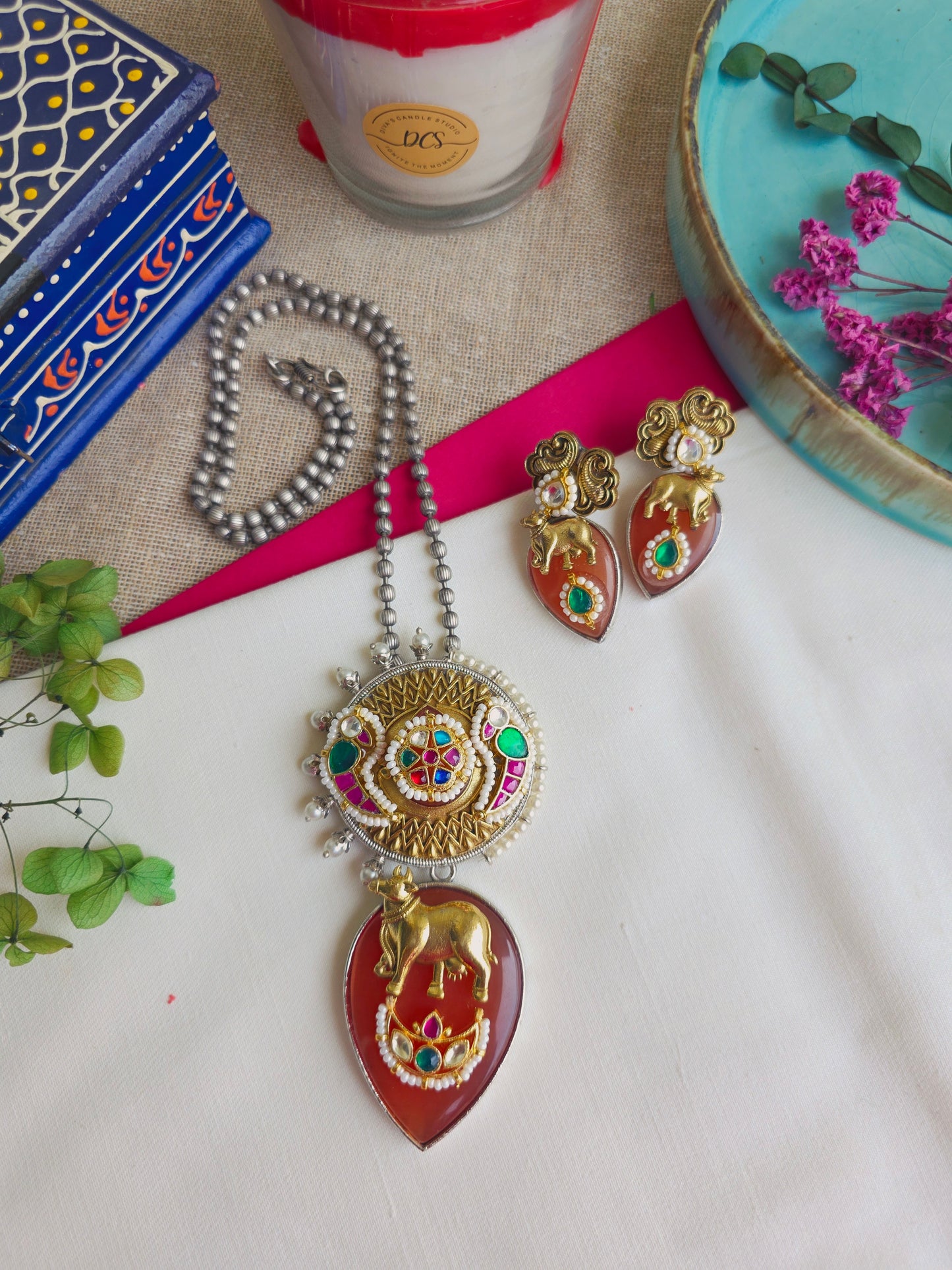 Nandi pachi kundan necklace