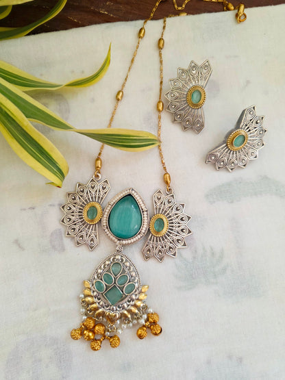 Devira Fusion dual tone necklace