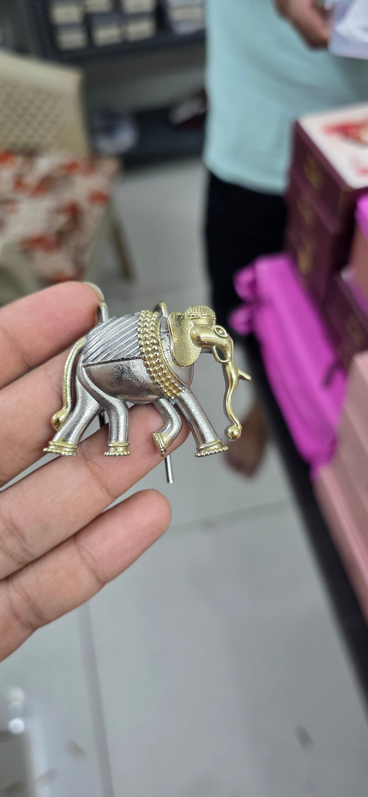 Sejal two tone fusion elephant hair pin