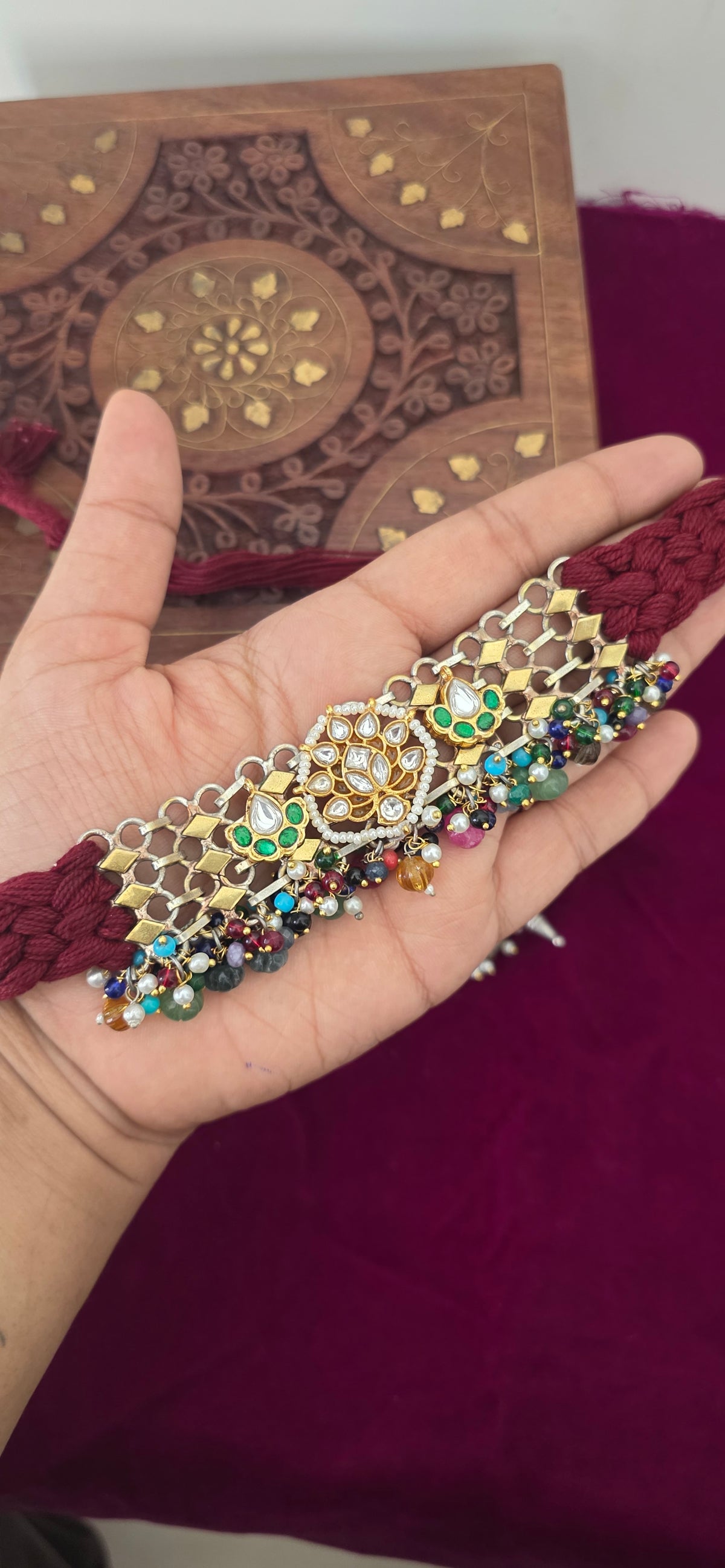 Sona handcrfated fusion thread choker