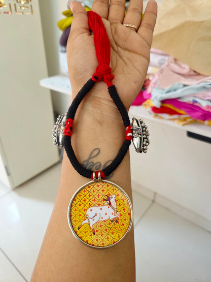 Pichwait art antique thread necklace/choker