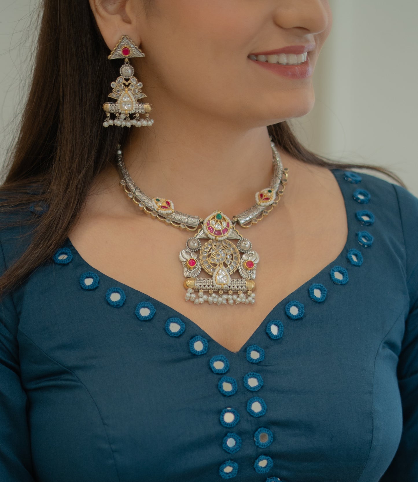 Dual tone pachi kundan necklace