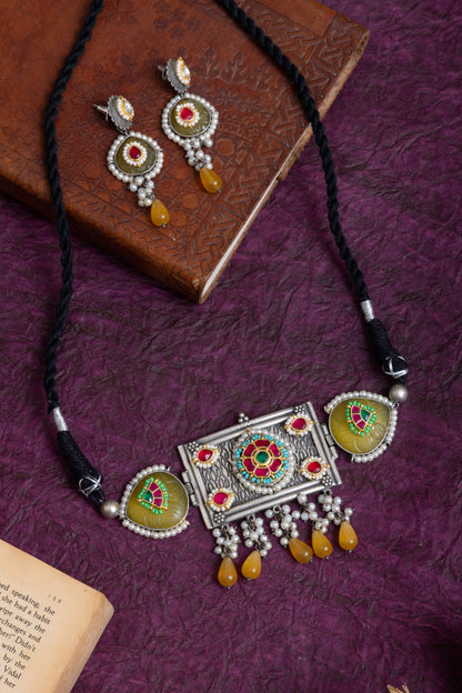 Aastha fusion two tone pachi kundan stone choker