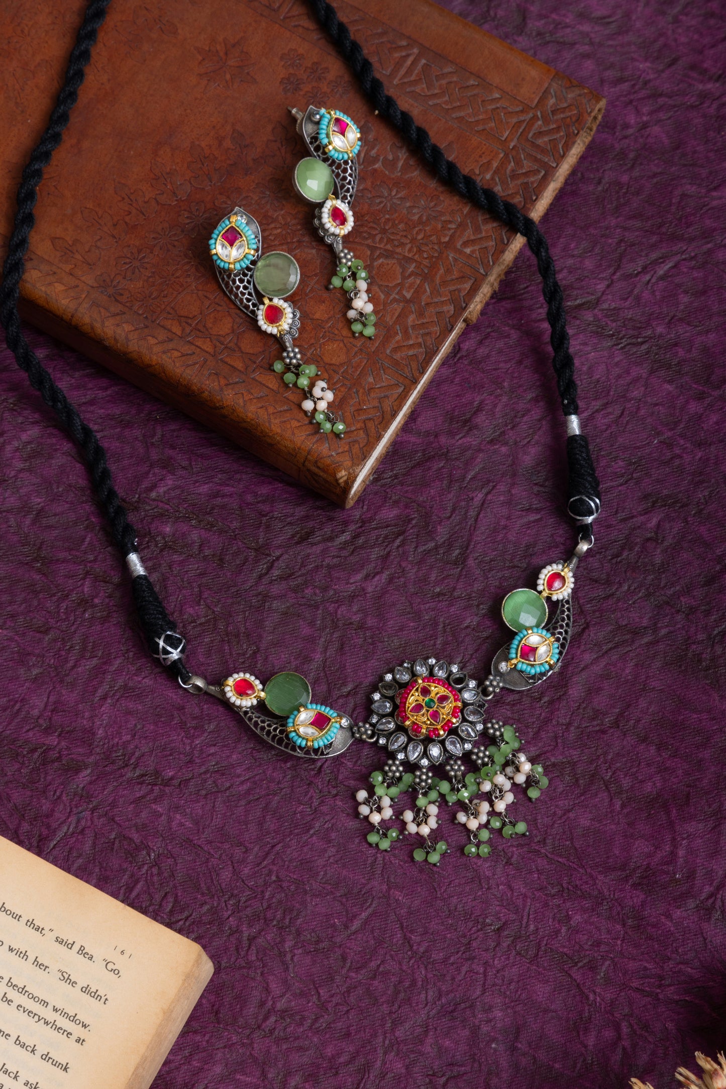 Shivali fusion stone pachi kundan choker