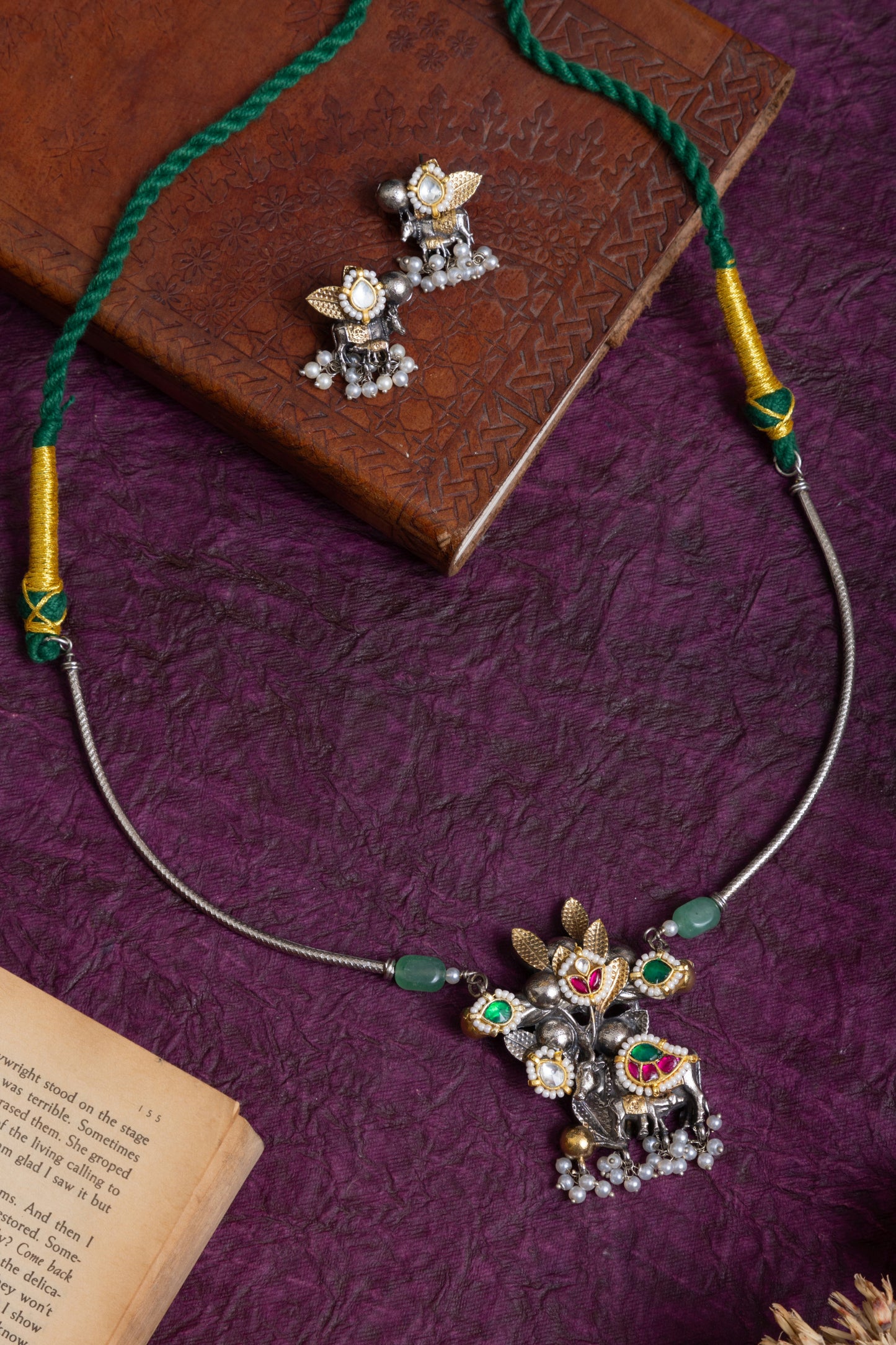 Spandana two tone fusion pachi kundan nandi choker
