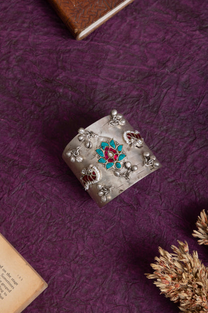 Brinda silver ghunghroo stone handcuff