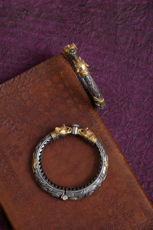 Suhana large size two tone fusion elephant kada