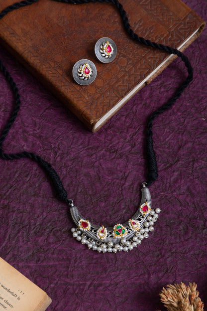 Smriti silver pachi kundan choker