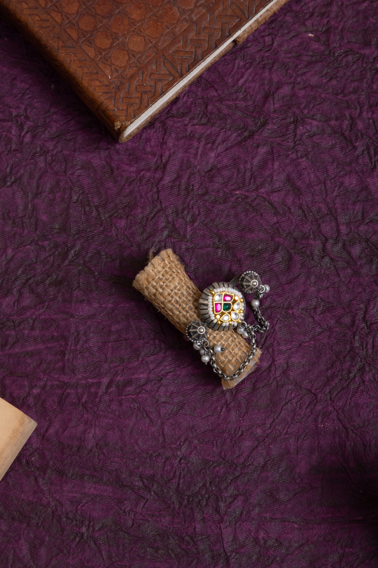 Kunjal pachi kundan silver chain ring