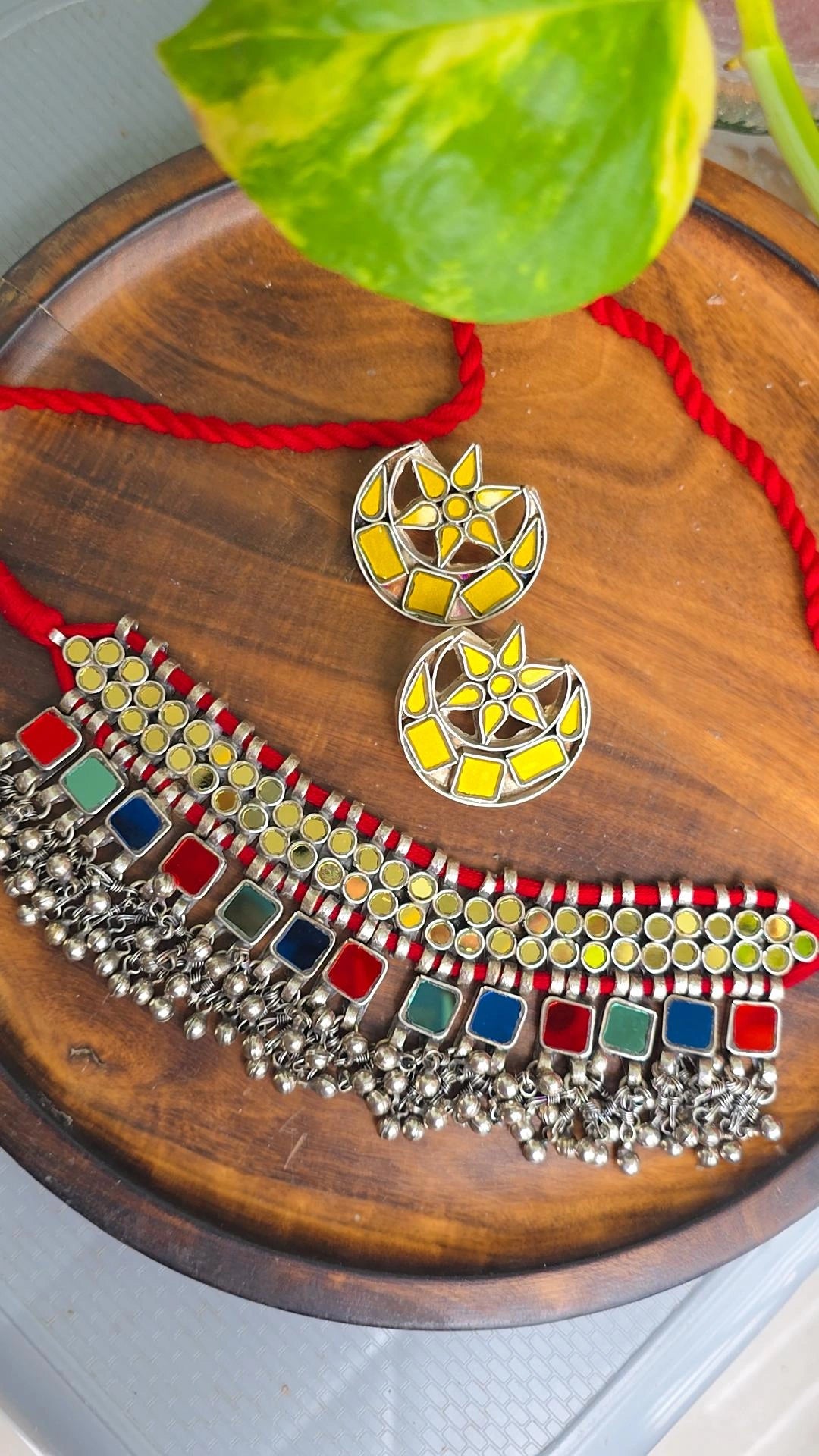 Afghani Mirror choker 2.0