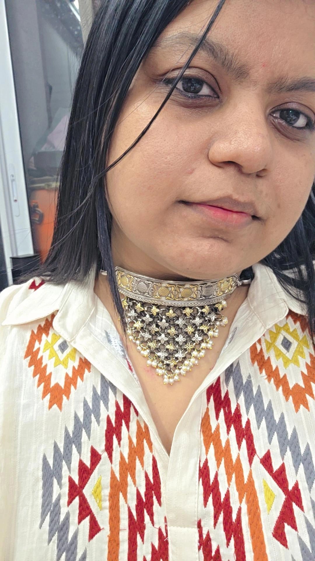 Kasumbo two tone Silver lookalike choker