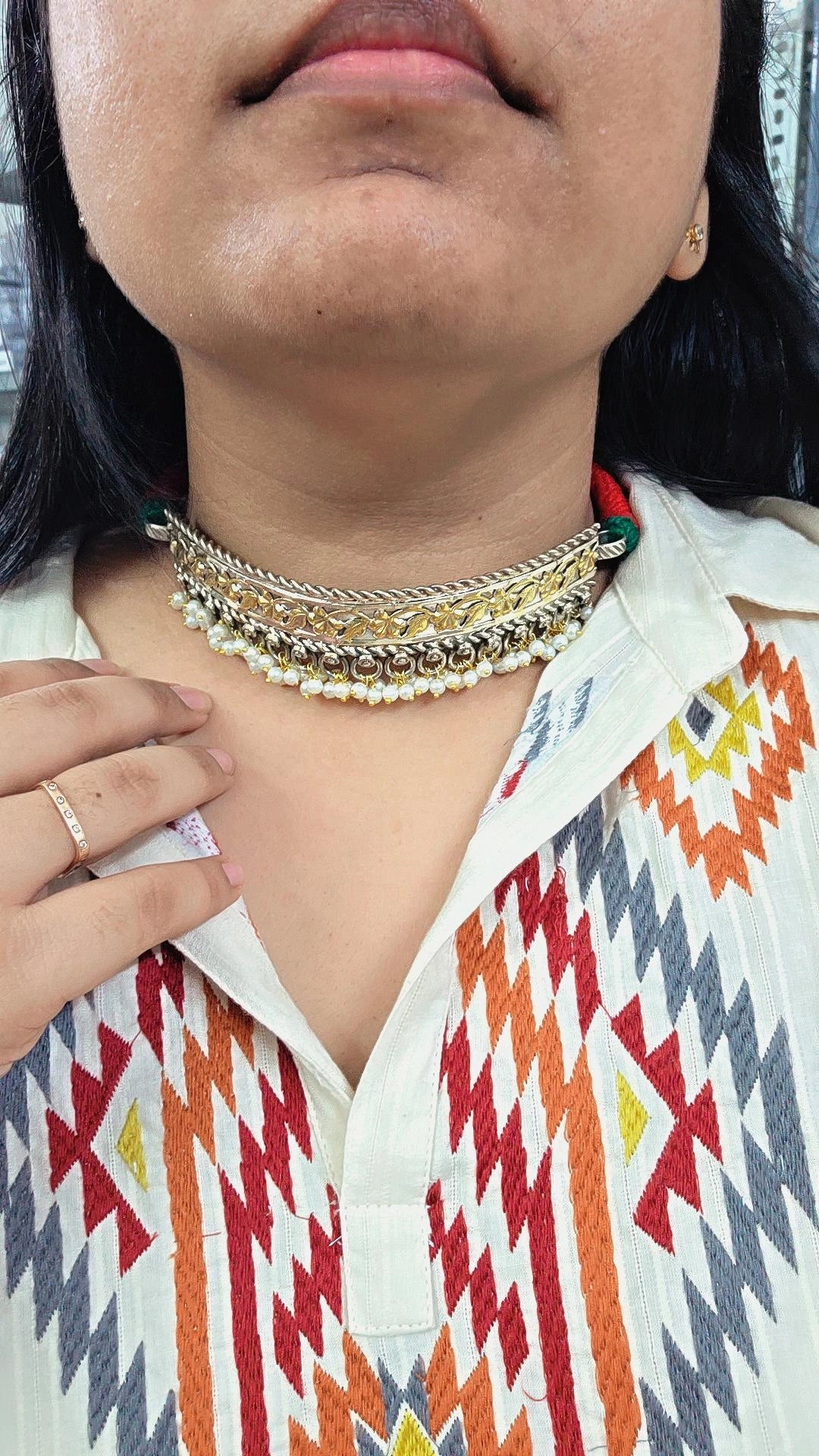 Kaushik two tone Silver lookalike pearl hasli choker