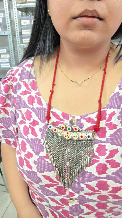 Urja pachi kundan antique fusion thread necklace