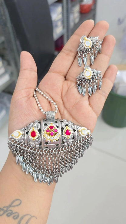Barsha pachi kudan antique silver necklace
